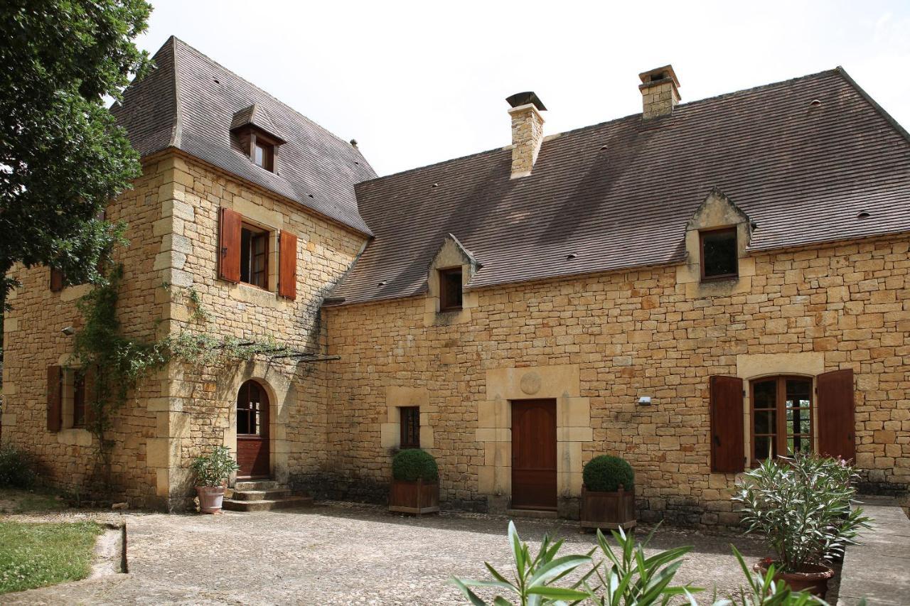 Chambres D'Hotes Avec Piscine La Rossillonie Бейнак-э-Казенак Экстерьер фото
